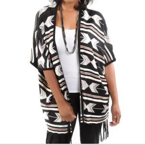 Dainty Hooligan Women’s Aztec Print Kimono/Cardigan